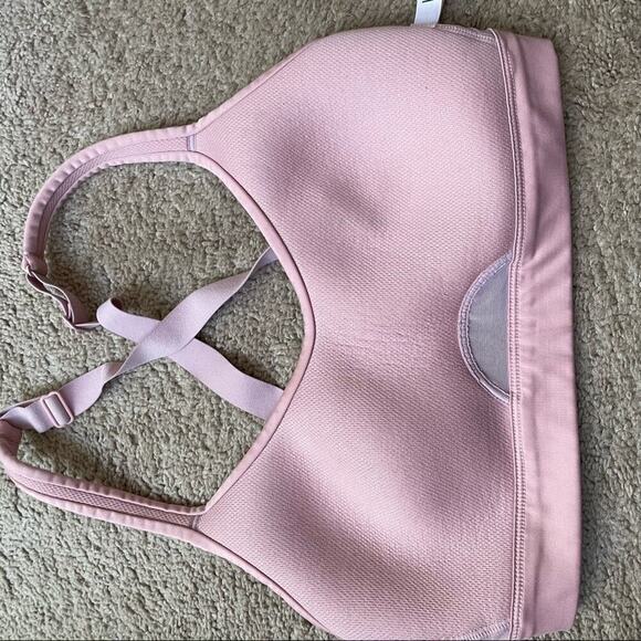 Victoria's Secret Sports Bra With adjustable straps / light pink/ Small - Picture 2 of 7